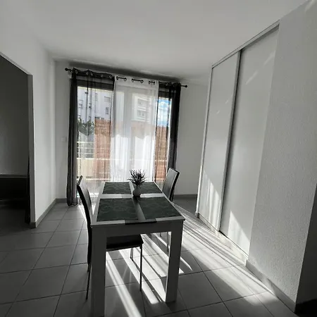 Apartment Parenthese Moderne A - Metro A 5 Min